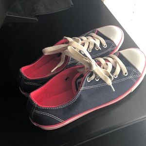 Converse All Star worn 2 or 3 times size 6